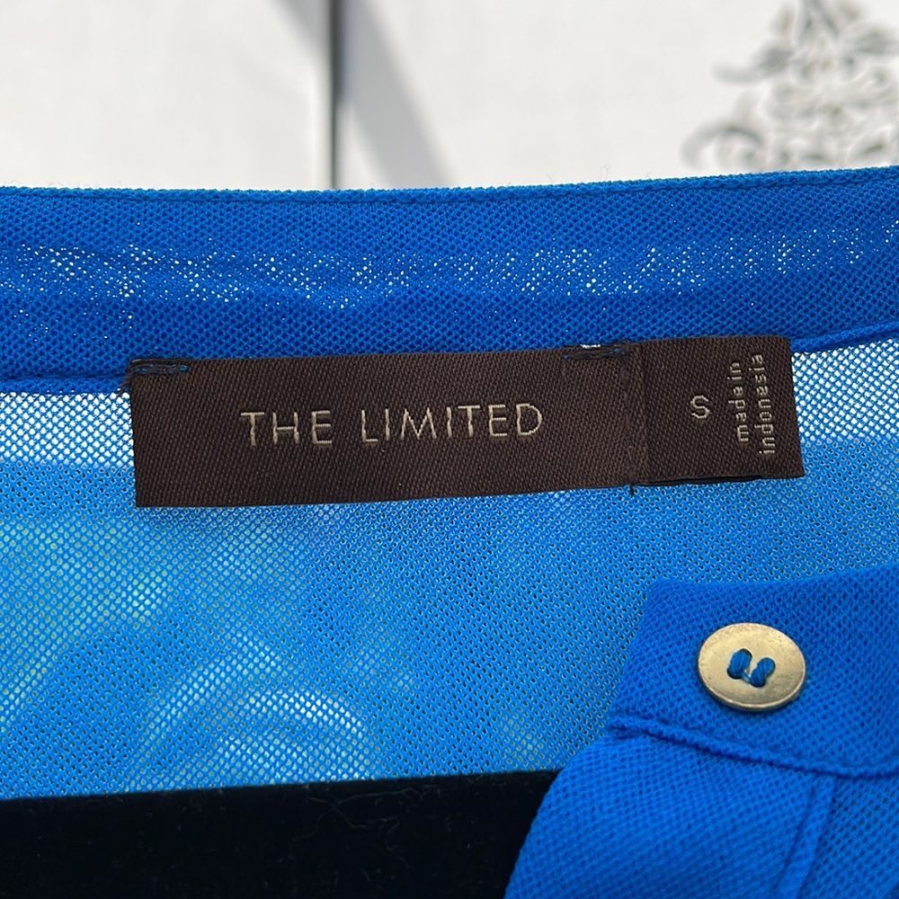Royal Blue Mesh Brass Button Sleeveless Top - Picture 3 of 3